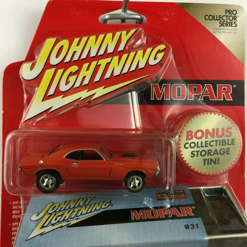 Johnny‎ Lightning Mopar 1970 70 Dodge Challenger Car Orange +Tin Die Cast 1/64